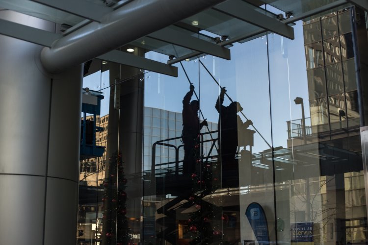 What are the Common Myths about Professional Commercial Windows Cleaning